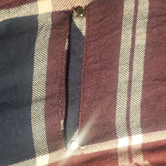 Plaid Blouse - Picture 4 of 6